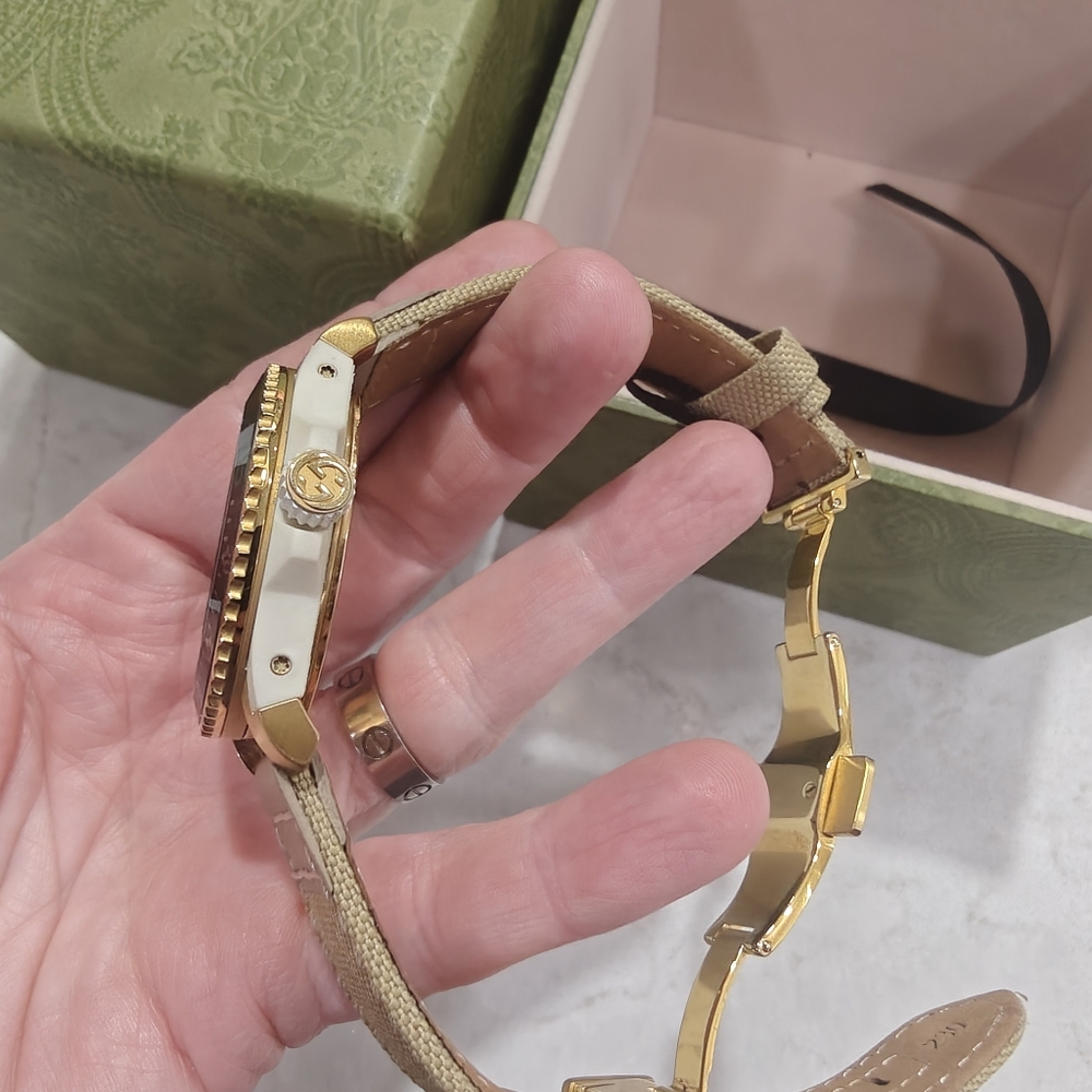 GUCCI Dive Watch - Picture 5 of 7